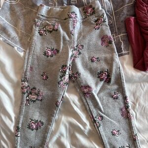 Charming Floral Kids Leggings in Gray